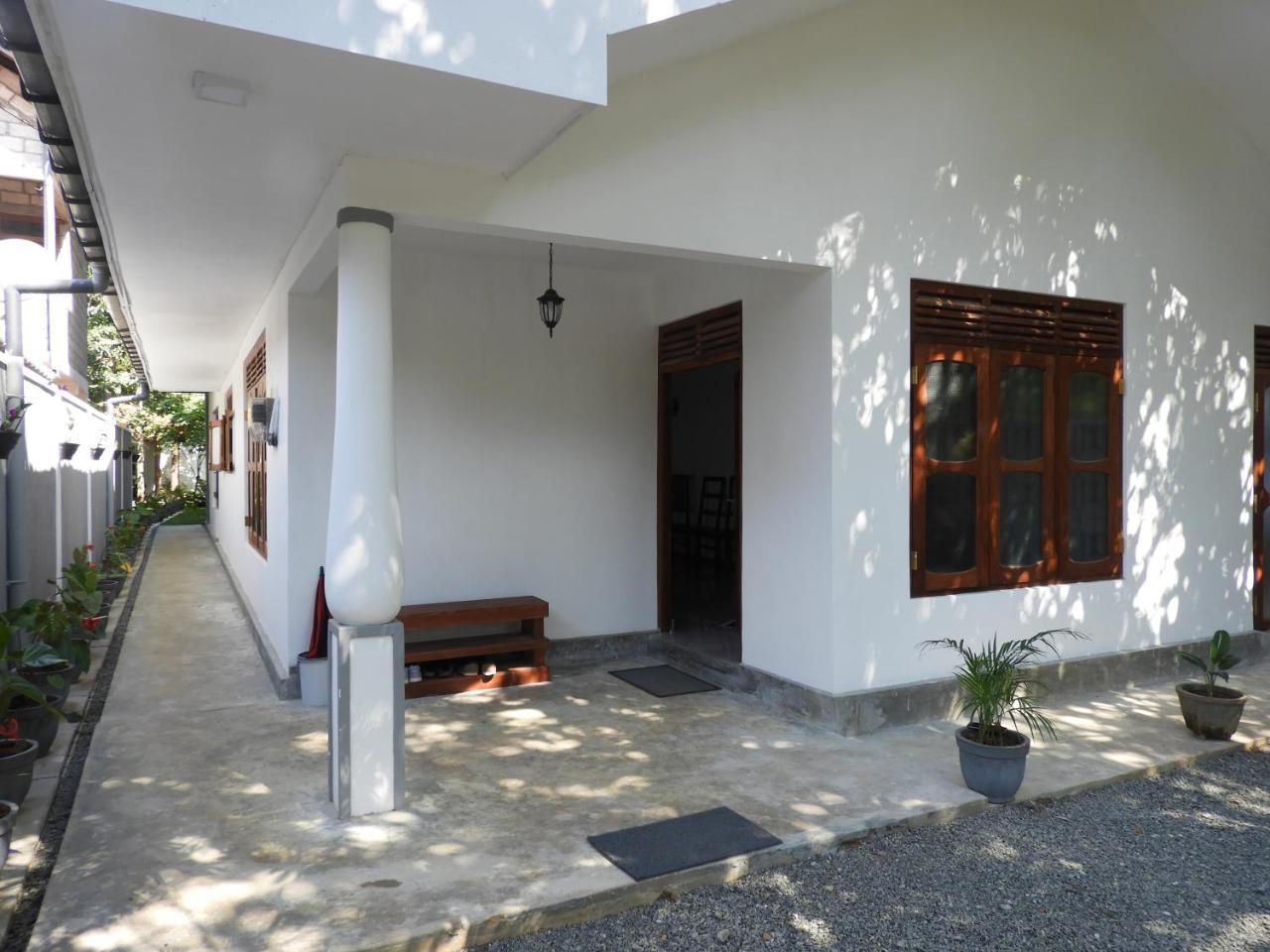 Me Yoga Villa Kumbalgama Luaran gambar