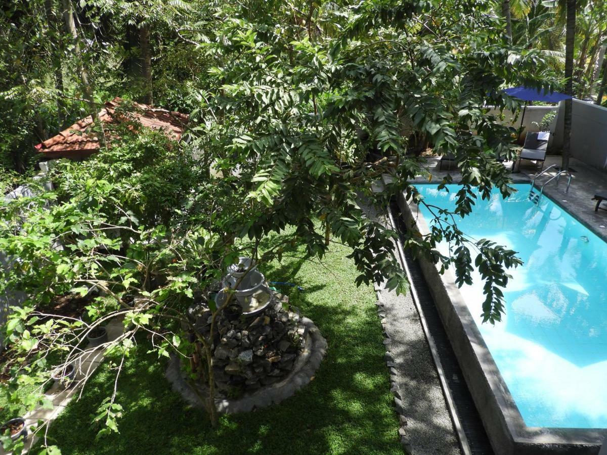 Me Yoga Villa Kumbalgama Bilik gambar